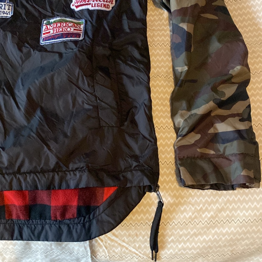 Copper Rivet windbreaker pullover jacket with patches - Picture 3 of 16